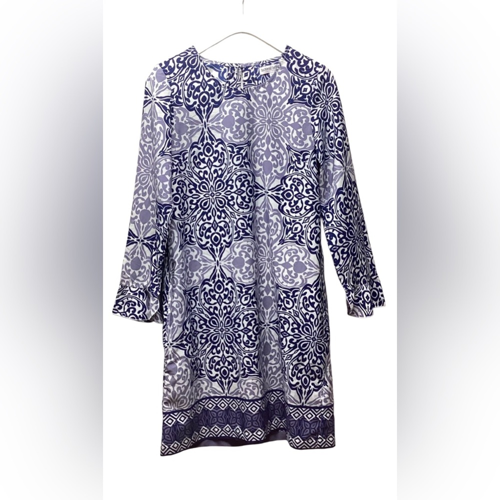 Buckhead Betties Polyester Navy and blues Filigree dress. Size Small